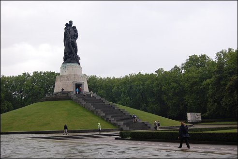 Treptower Park Sowjetisches Ehrenmal