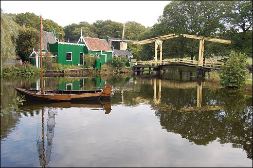 Openluchtmuseum Arnhem Ophaalbrug uit Ouderkerk a/d Amstel