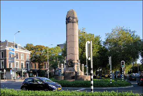 Quack-monument