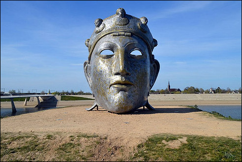 Romeins masker aan de Waal